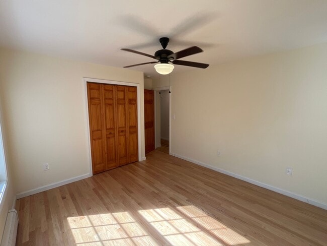 Photo - 3 Bedroom, 2 bath home newly renovated wit...