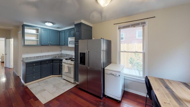 Photo - 809 Thayer Ave