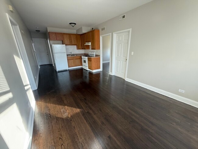 Photo - 6626 Cermak Rd Unit 1F