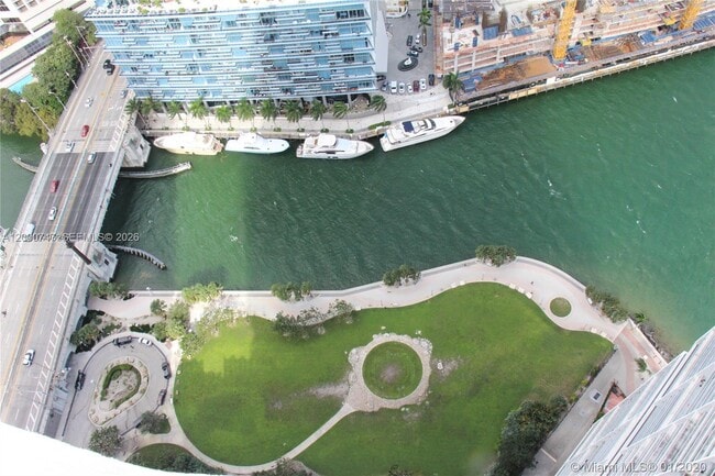 Photo - 475 Brickell Ave Unidad 5012