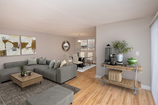 Photo - London Terrace