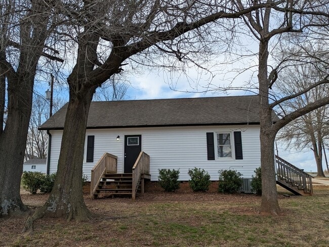 Building Photo - 427 Mildred Ave