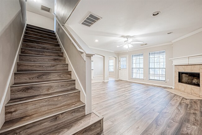 10043 Morocco Rd