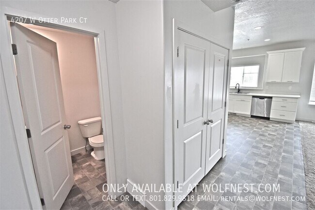 4207 Otter Park Ct