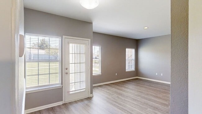 Harbin Pointe Apartment Homes