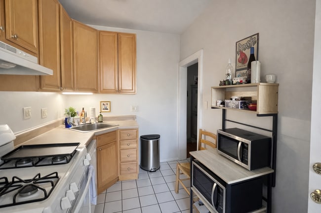 Photo - 2461 N Clark St Unit 3