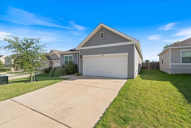 Photo - 6312 Routenburn St