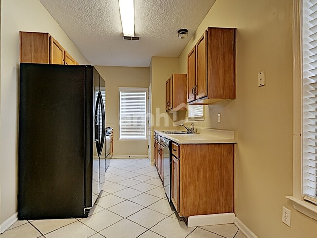 Photo - 5633 Michaelson Dr
