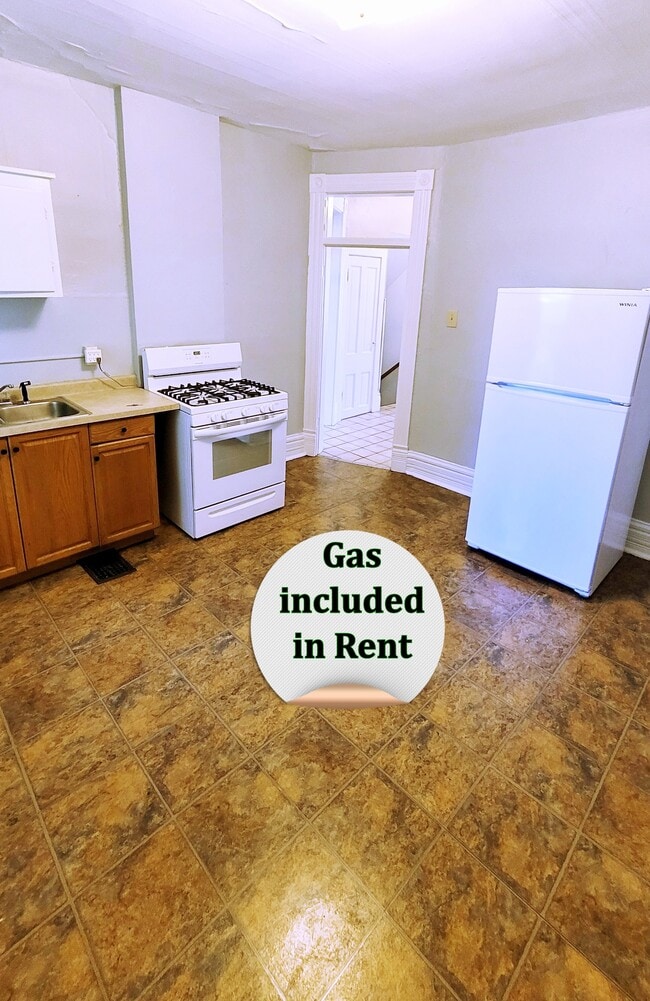 Building Photo - 39 E Duncan St Unit 39 Rental