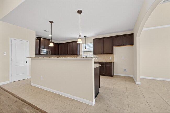 Photo - 9058 Nina Rd