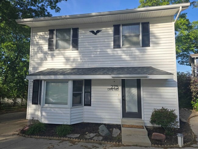 275 Ln 440 Lake James