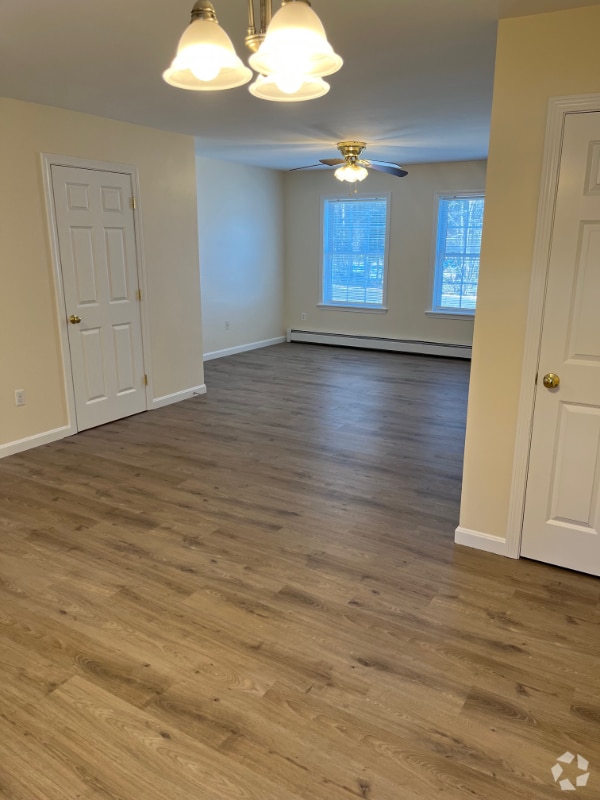 Building Photo - 3 Peninsula Dr Rental