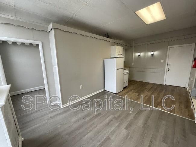 Photo - 8-12 Center Square Condo Unit 1