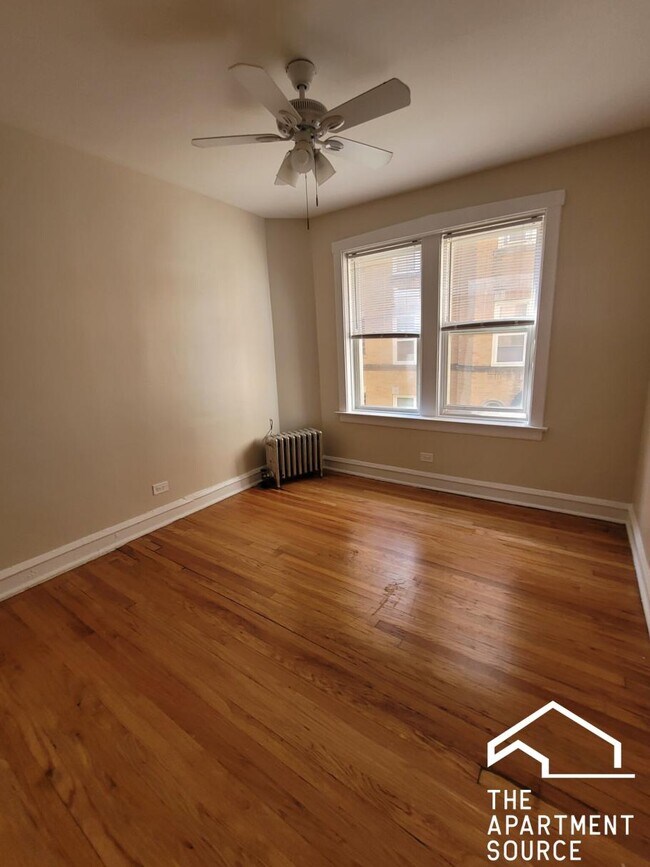 Photo - 5028 N Springfield Ave Unit 3W