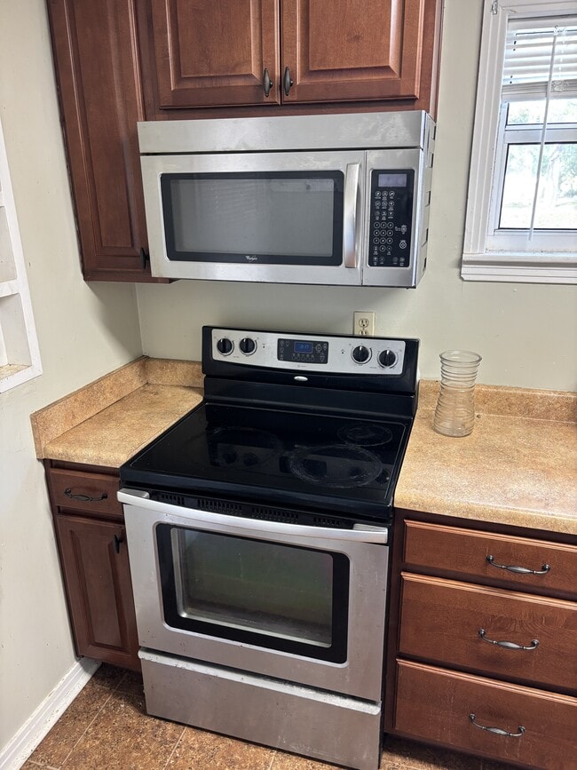 Photo - 12 Howell Rd