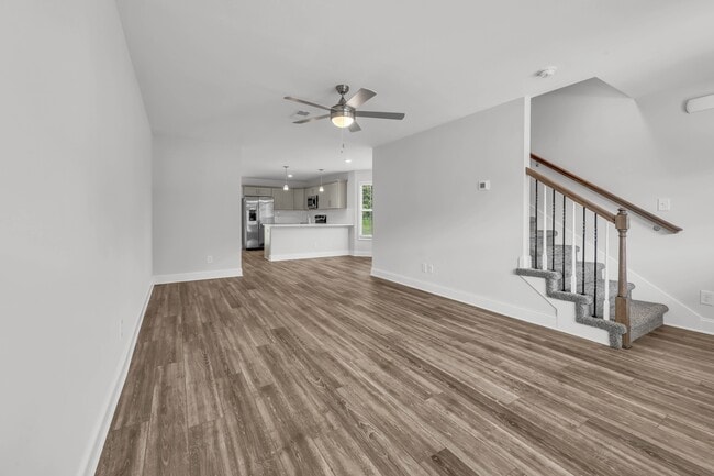 Photo - 233 W Point Dr