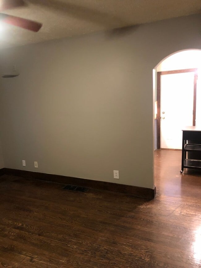 Photo - Close to Campus!