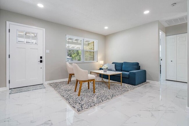 Photo - 10511 53rd Ave N