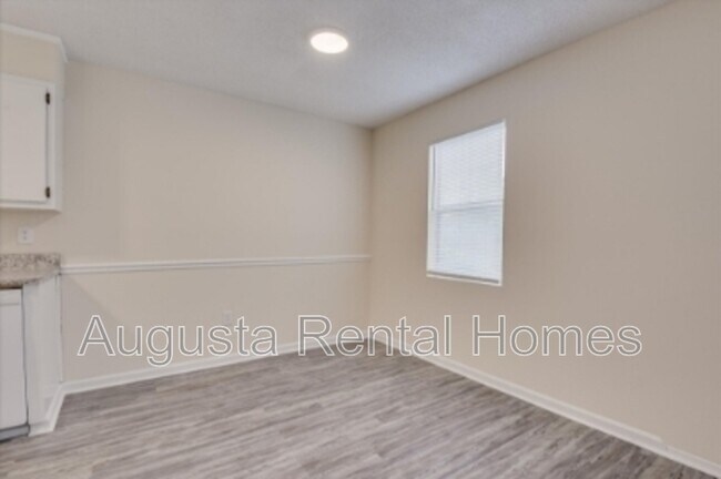 Photo - 2575 1/2 Tobacco Road - B