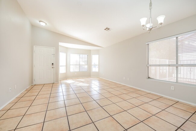 Photo - 5216 Backwoodsman Ave