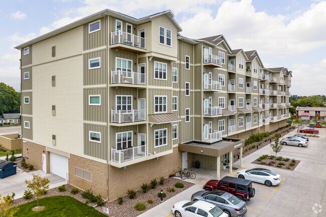 Three Sixty's 5th Ward | La Crosse - 5th Ward Residences