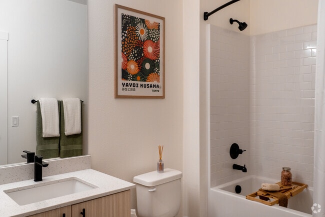 116 1BR, 1BA - 582SF - Bathroom - The Wes