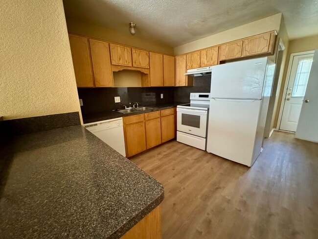 Photo - 4402 Jeff Scott Dr Unidad Apt C