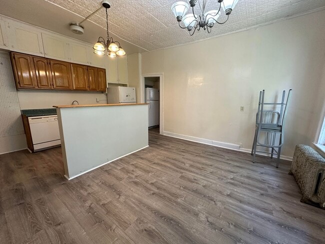 117 Hudson St Unit House