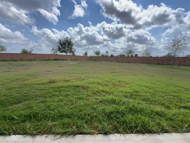 Photo - 5602 Caracara St