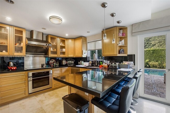 Photo - 10670 SW 77th Ave