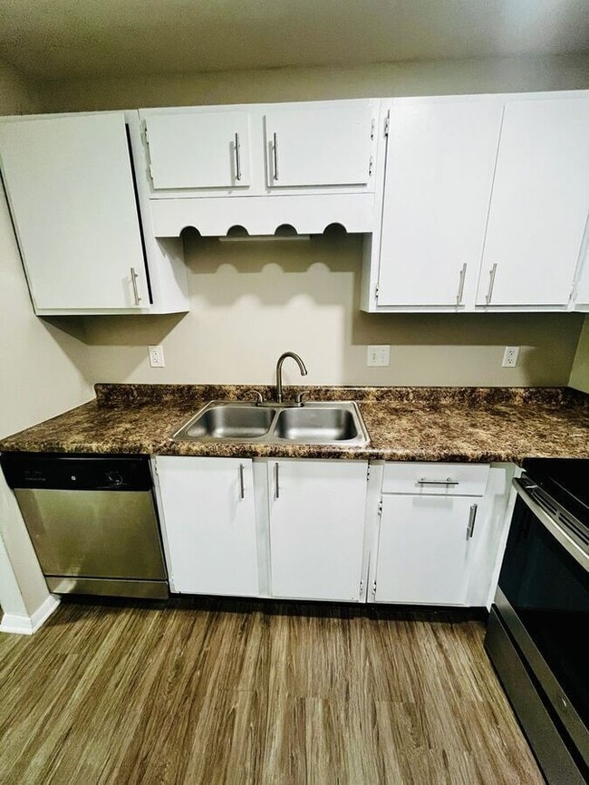 Photo - 1167 Abbey Ln Unit E7