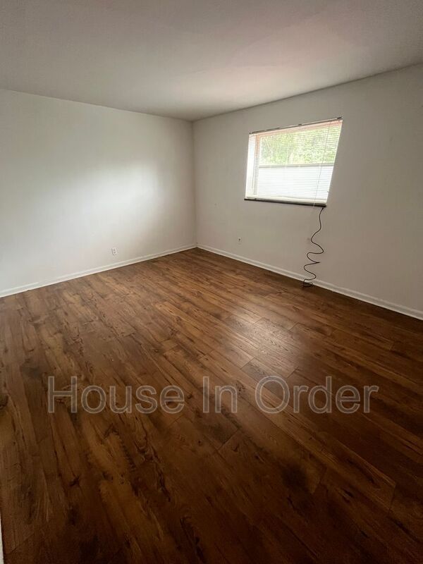 Photo - 30 Edgemont Rd Unit 17