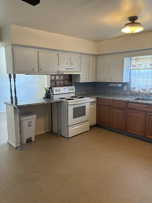 Photo - 338 S 8th St