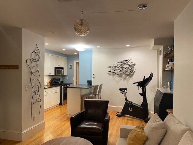 Photo - 89 Warren Ave Unit 1