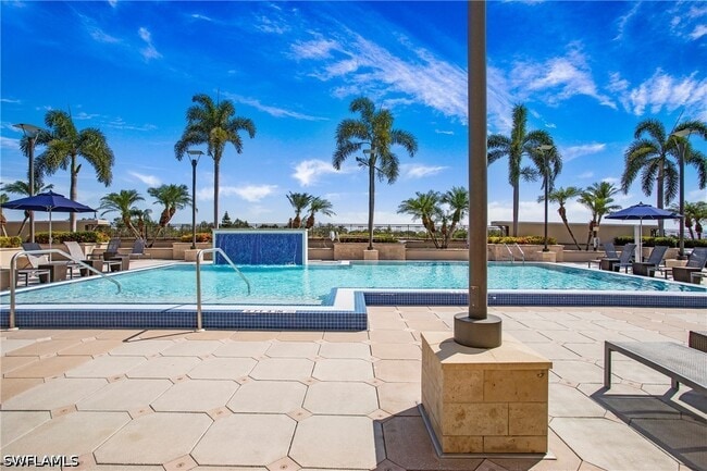 Photo - 9123 Strada Pl Unidad 7307