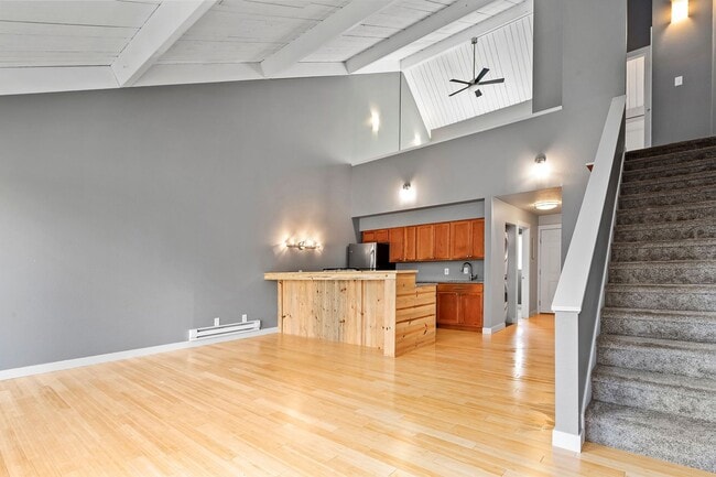 Building Photo - 4Touchstone Unit 153