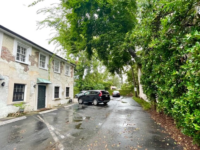 Photo - Charming fully furnished one bedroom condo in Ansonborough Unit K