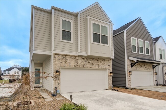 Photo - 415 Stonework Garden Ln