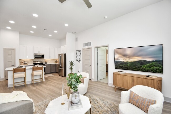 Photo - 1617 Enid St