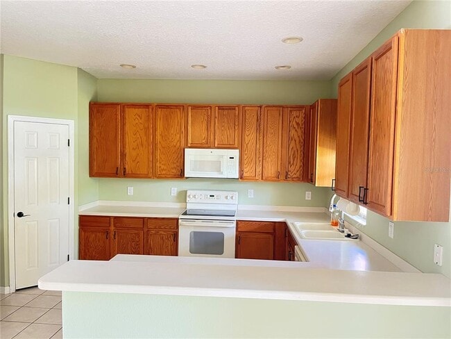 Photo - 6139 46th St E