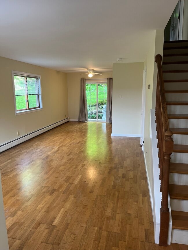 Photo - 121 Village Heights Rd