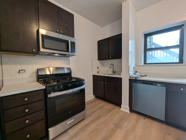 Photo - 2640 N Milwaukee Ave Unit 3