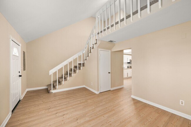 Photo - 163 Spruance Rd