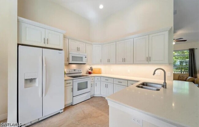 Photo - 732 7th Ave N