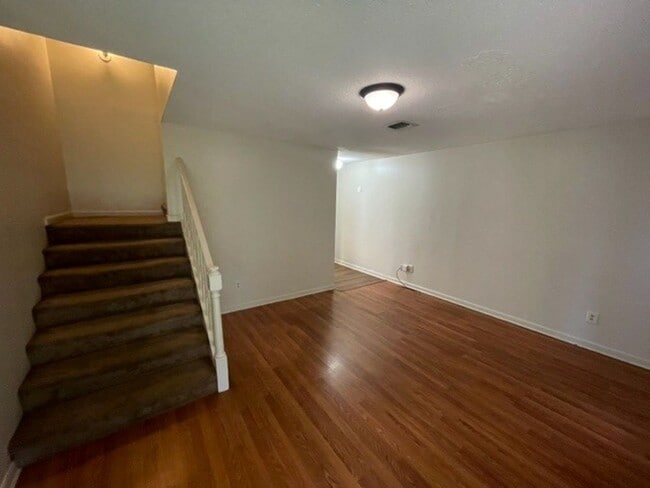 Photo - 200 Loire Ave Unit B