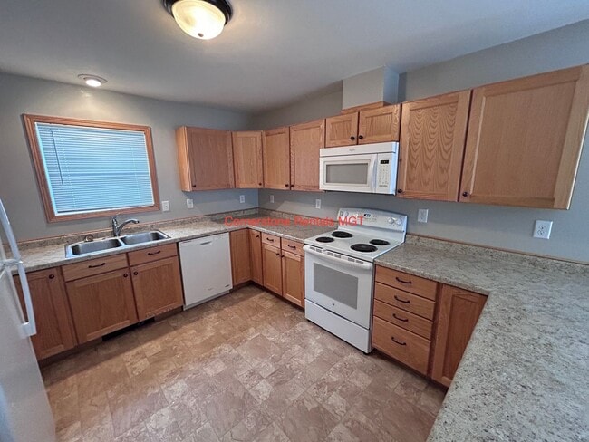 Photo - 545 4th Ave SW Unit 1