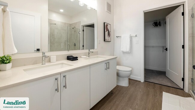 Photo - 1215 N Fayette St Unidad 219.1412578