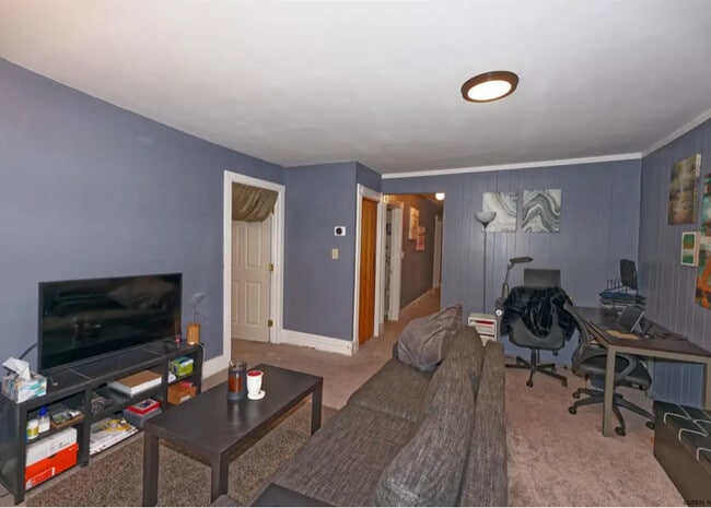 Photo - 838 Lancaster St Unit 2