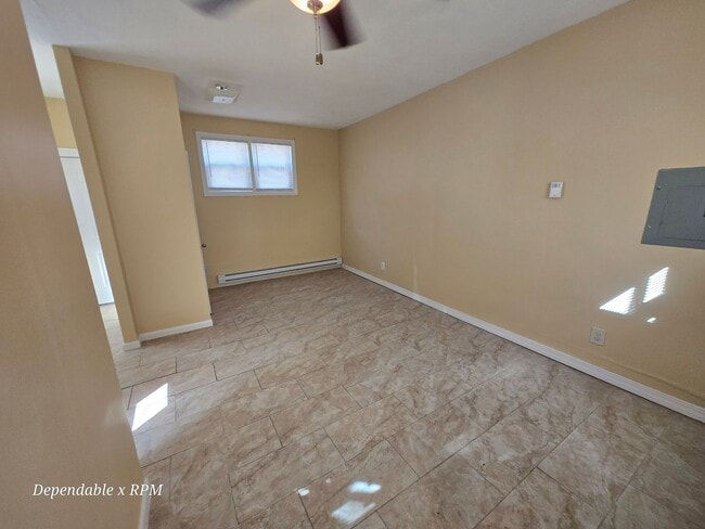 Photo - Studio 1 bath with Full Kitchen Available in Hyde Park