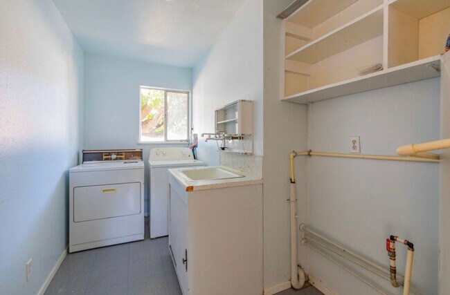 Photo - 1304 Hendrix Ave House